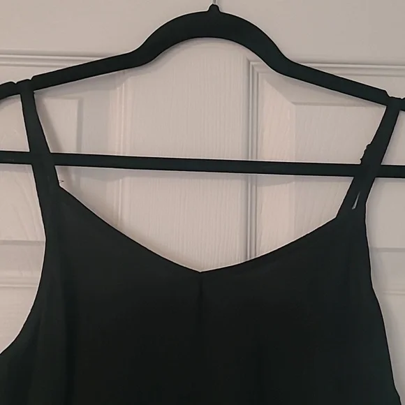 Torrid Tank - Picture 2 of 4